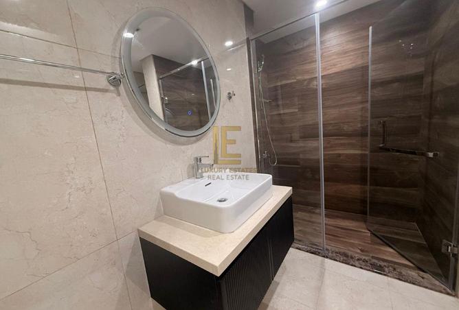 996156 - Property Image 2