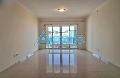 Empty Room image for: Apartment - 2 Bedrooms - 3 Bathrooms for rent in Viva West - Viva Bahriyah - The Pearl Island - Doha, Image 1