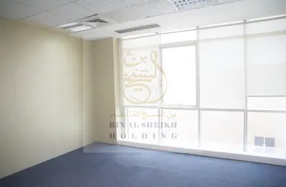 مساحات مكتبية - استوديو - 1 حمام للايجار في شارع المطار القديم - طريق المطار القديم - الدوحة