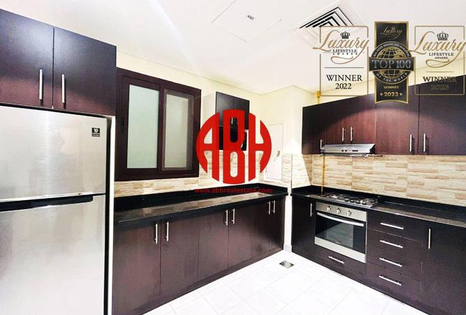 982066 - Property Image 3