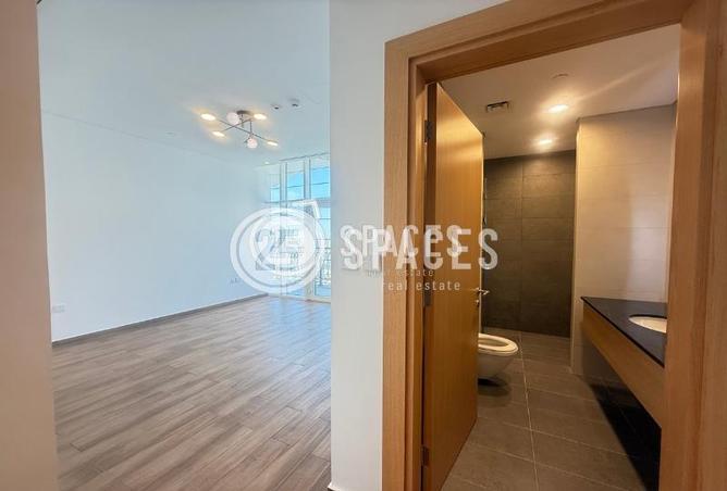 Penthouse - 3 Bedrooms - 4 Bathrooms for rent in Floresta Gardens - Floresta Gardens - The Pearl Island - Doha