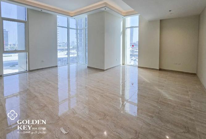 1001093 - Property Image 2