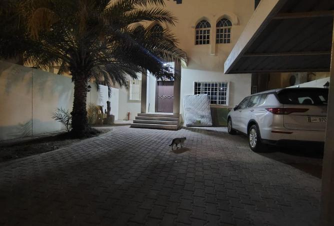 999893 - Property Image 2