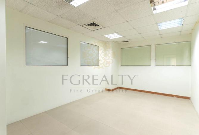 988804 - Property Image 2