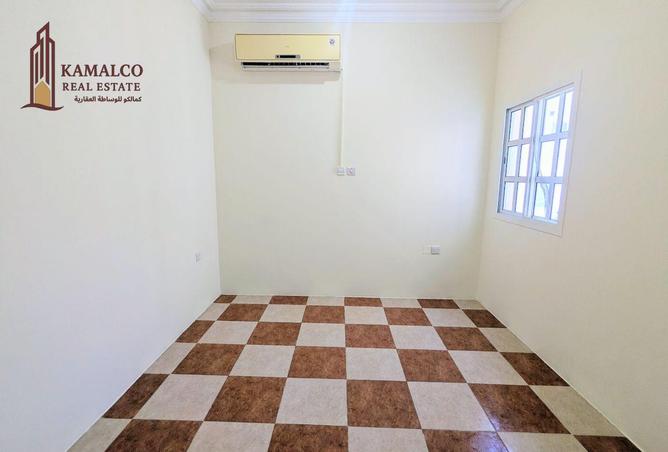 955707 - Property Main Image