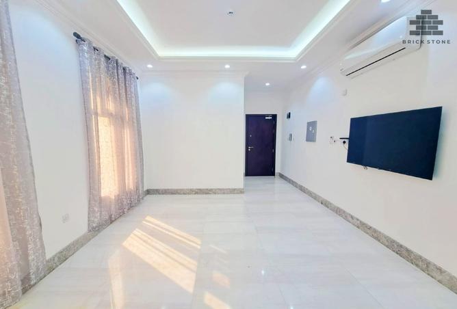 884859 - Property Image 3