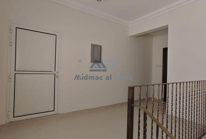 926703 - Property Image 2