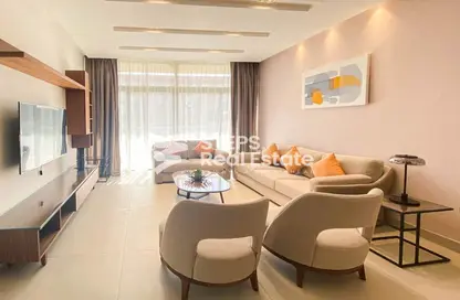 Living Room image for: Apartment - 2 Bedrooms - 3 Bathrooms for rent in Al Messila - Al Messila - Doha, Image 1
