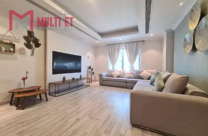 Apartment - 1 Bedroom - 2 Bathrooms for rent in East Porto Drive - Porto Arabia - The Pearl Island - Doha