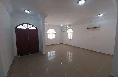 Villa - 5 Bedrooms - 4 Bathrooms for rent in Yasmin Al Wakra Village - Al Wukair - Al Wakra