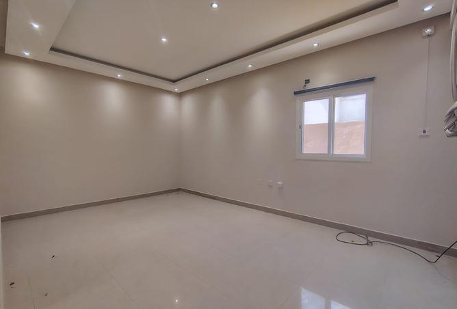 936678 - Property Image 3