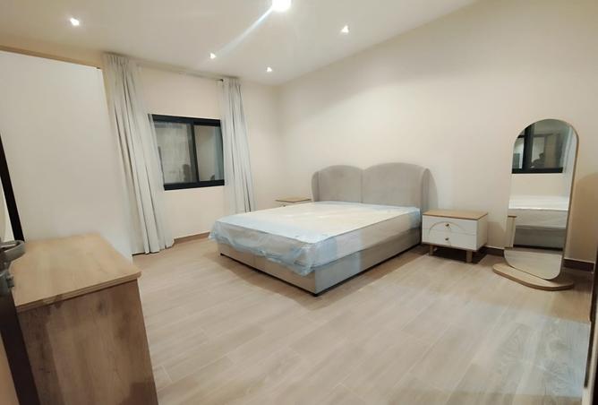 938404 - Property Image 2