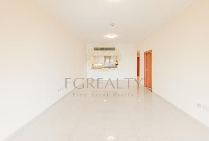 989328 - Property Image 3