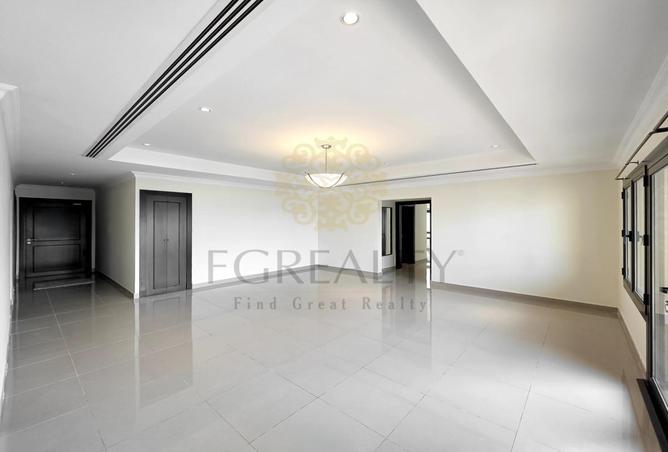 974760 - Property Image 2