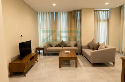 Apartment - 2 Bedrooms - 2 Bathrooms for rent in Giardino Gardens - Giardino Villas - The Pearl Island - Doha