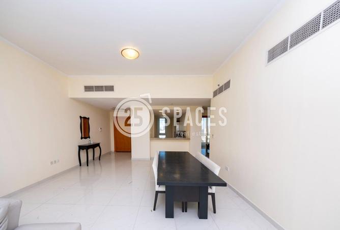 956746 - Property Image 3