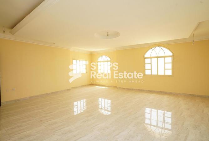 947827 - Property Image 3