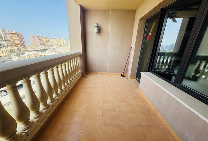 927744 - Property Image 3