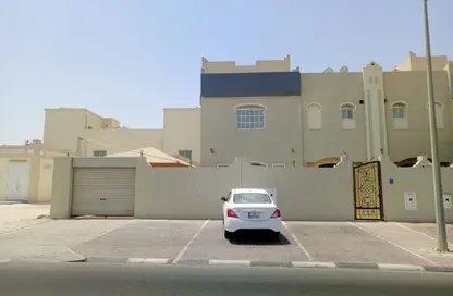 Villa - 5 Bedrooms - 3 Bathrooms for rent in Al Rayyan - Doha