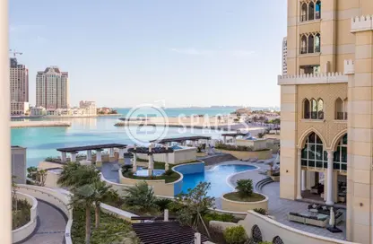 Apartment - 1 Bedroom - 2 Bathrooms for sale in Viva West - Viva Bahriyah - The Pearl Island - Doha