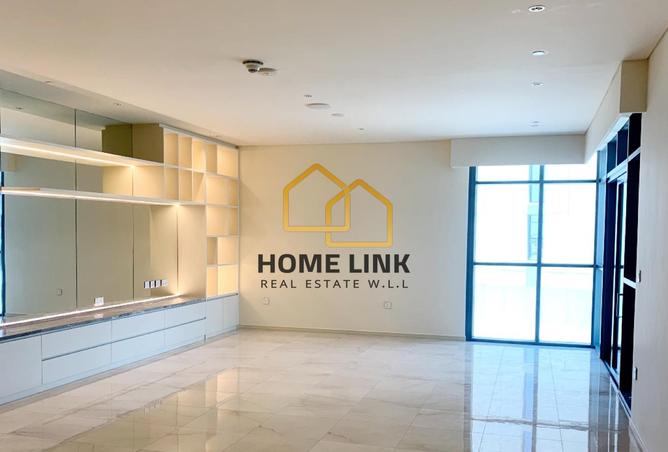 912154 - Property Image 3