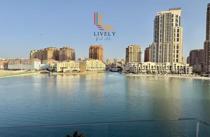 Apartment - 1 Bedroom - 2 Bathrooms for rent in Gewan Island - The Pearl Island - Doha