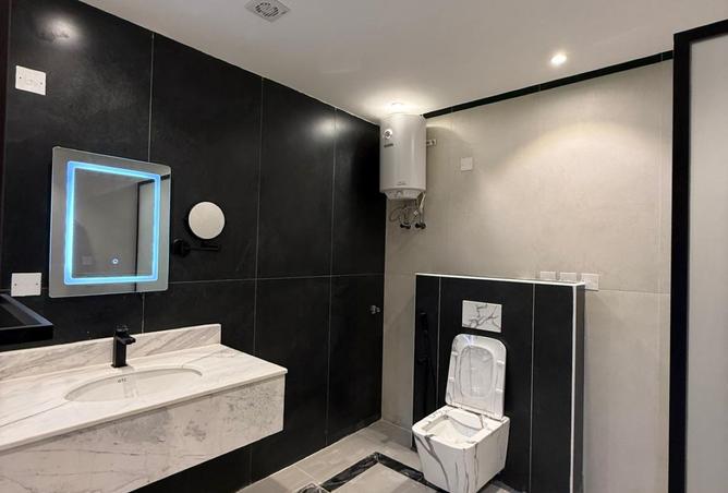 940835 - Property Image 2