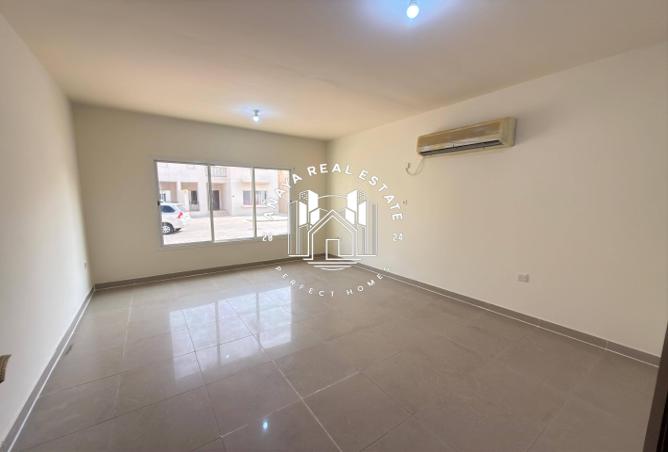 958663 - Property Image 2