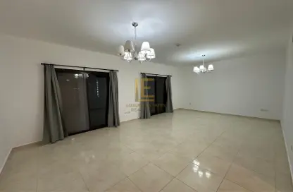 شقة - 2 غرف نوم - 3 حمامات للايجار في ريجنسي ريزيدنس فوكس هيلز 1 - الوسيل