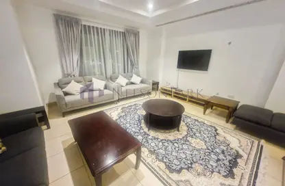 Apartment - 1 Bedroom - 2 Bathrooms for rent in Tower 24 - Porto Arabia - The Pearl Island - Doha