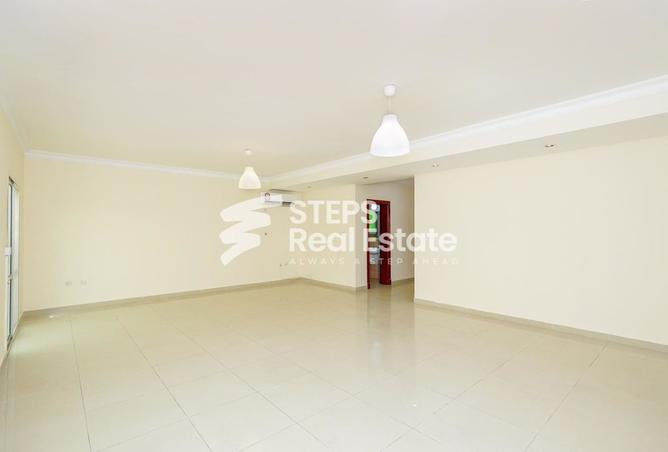 1009557 - Property Image 2