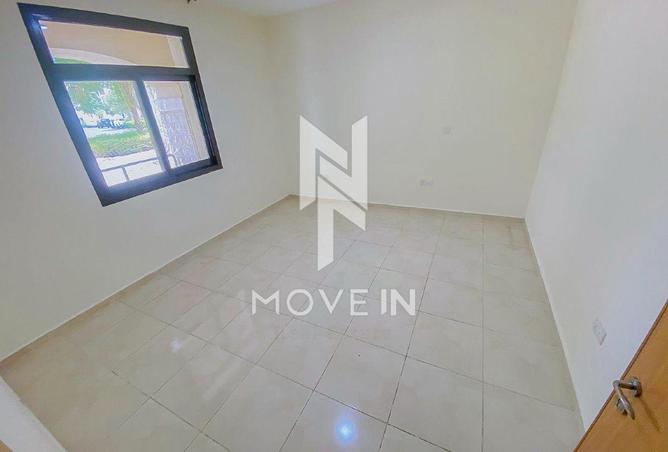 930456 - Property Image 3