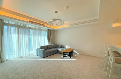 Apartment - 1 Bedroom - 2 Bathrooms for rent in Gewan Island - The Pearl Island - Doha