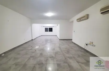 Apartment - 2 Bedrooms - 2 Bathrooms for rent in Al Jazeera Street - Fereej Bin Mahmoud North - Fereej Bin Mahmoud - Doha