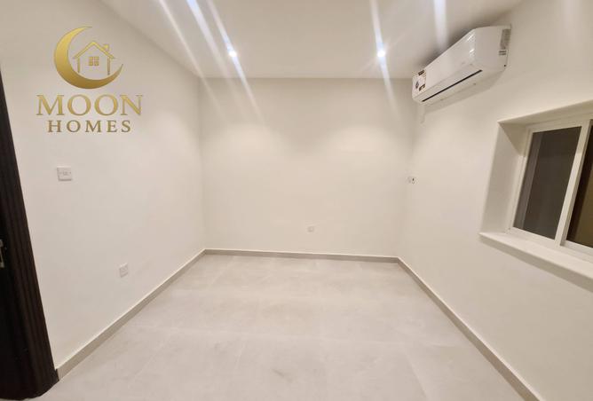 987215 - Property Main Image