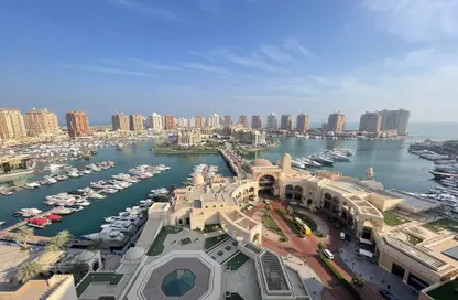 شقة - 3 غرف نوم - 4 حمامات للايجار في طريق بورتو الشرقي - بورتو أرابيا - جزيرة اللؤلؤة - الدوحة