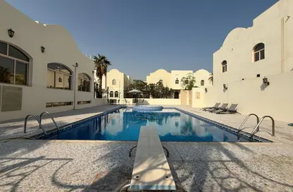 Villa - 3 Bedrooms - 3 Bathrooms for rent in Al Hamraa Street - Al Thumama - Doha
