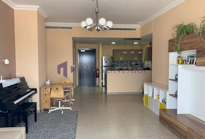 952932 - Property Image 2