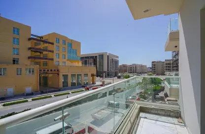 Apartment - 2 Bedrooms - 2 Bathrooms for sale in L07 - Fox Hills - Lusail