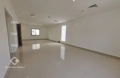 مجمع سكني - 4 غرف نوم - 5 حمامات للايجار في الوعب - الوعب - الدوحة