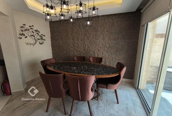 932279 - Property Image 2