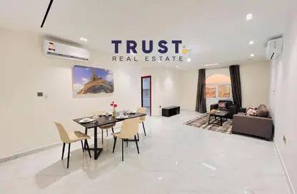 شقة - 2 غرف نوم - 3 حمامات للايجار في منطقة الداون تاون - وسط المدينة - الخور