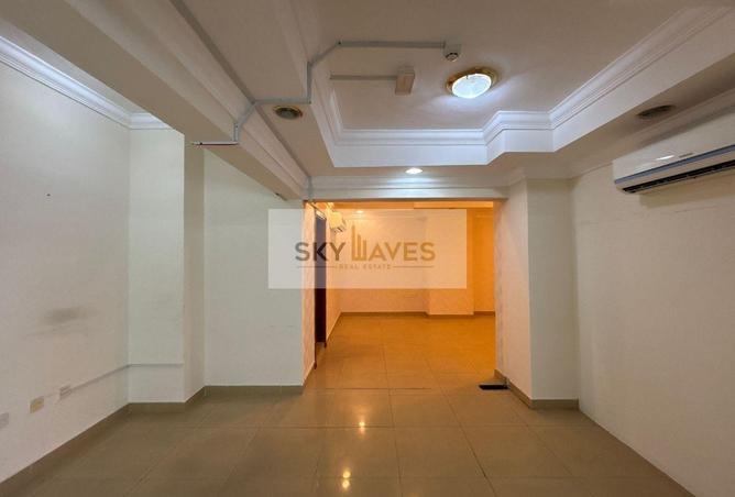 946388 - Property Image 3