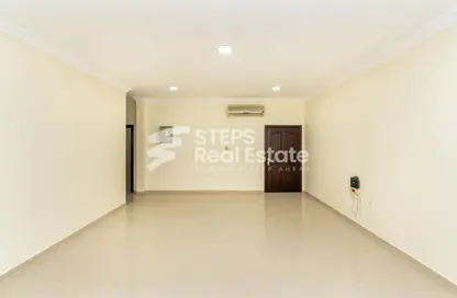 Apartment - 2 Bedrooms - 2 Bathrooms for rent in Al Nasr Street - Al Nasr - Doha