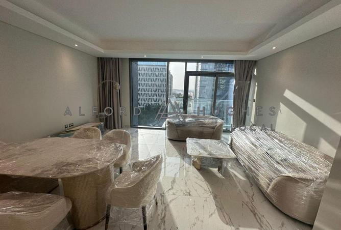 992418 - Property Image 2