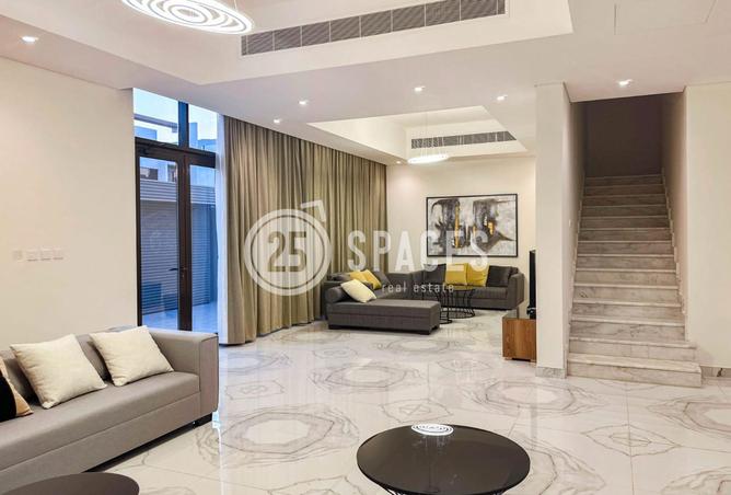 892612 - Property Image 2