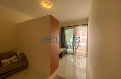 Apartment - Studio - 1 Bathroom for rent in Viva West - Viva Bahriyah - The Pearl Island - Doha