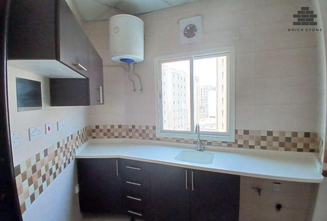 904653 - Property Image 3