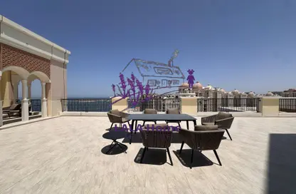 Penthouse - 2 Bedrooms - 4 Bathrooms for rent in Viva Central - Viva Bahriyah - The Pearl Island - Doha