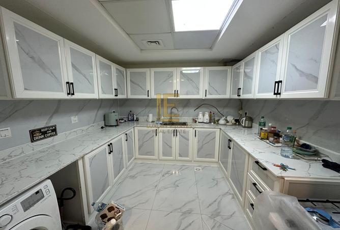 964570 - Property Image 2